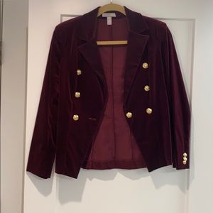 Velvet blazer with gold buttons